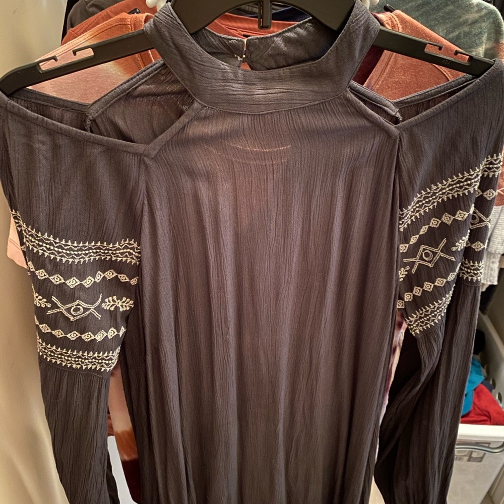 O’Neill off the shoulder, gray dress.
